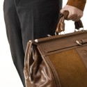 Capybara leather travel bag with buckle lanyard |El Boyero