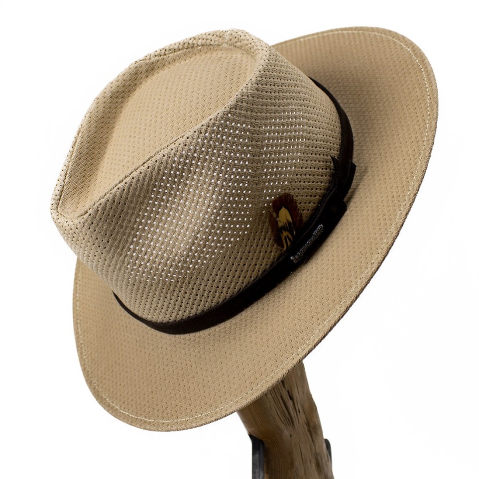 Cotton airway hat with leather band|El Boyero