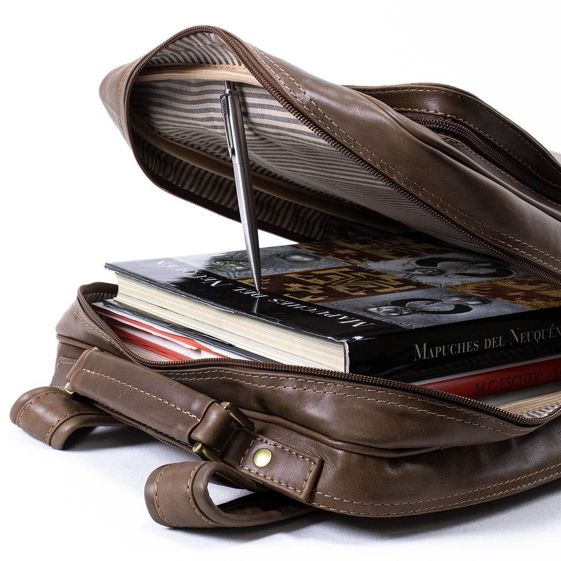 Mochila cuero con porta notebook - A 0995
