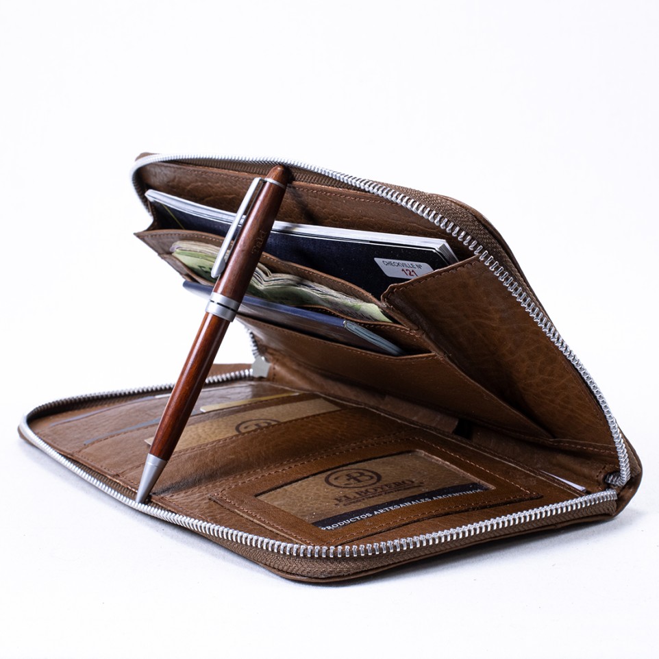 Cow leather travel organizer wallet |El Boyero