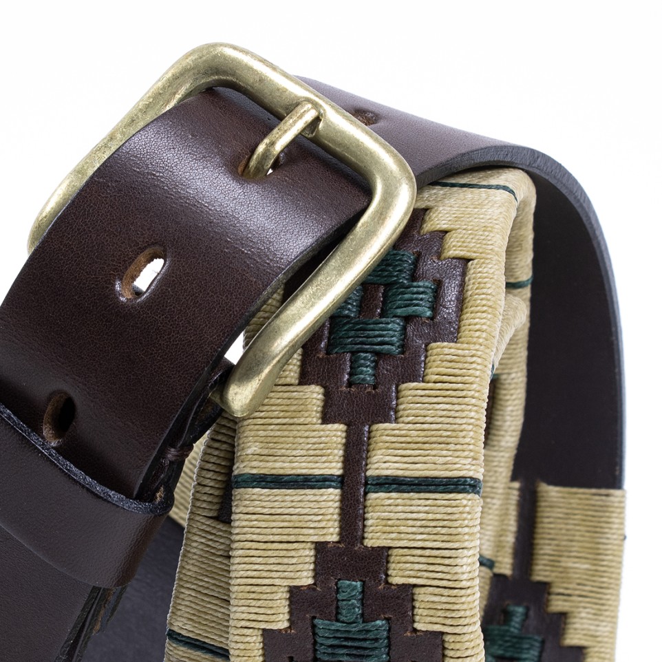 Embroidered beige and green pattern leather belt |El Boyero