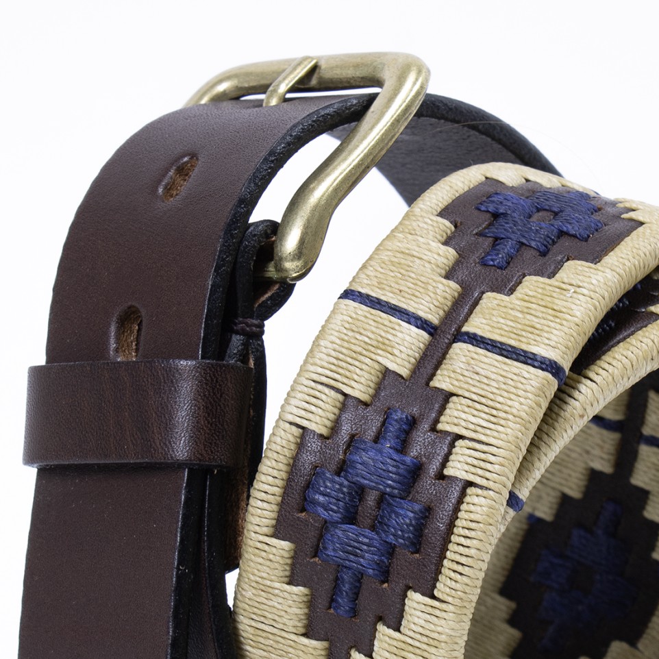 Embroidered beige and blue pattern leather belt |El Boyero