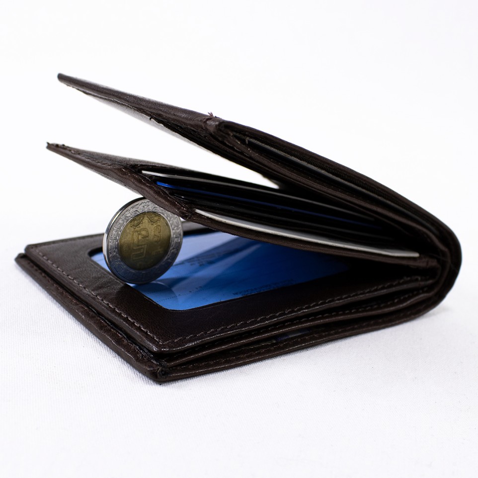 Bifold wallet with flap|El Boyero