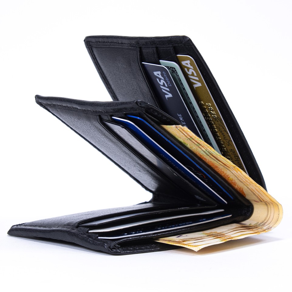 Leather threefold wallet and card holder |El Boyero