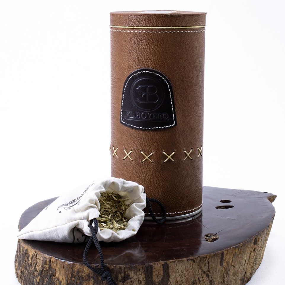 Large rounded "yerba" can lined in leather |El Boyero