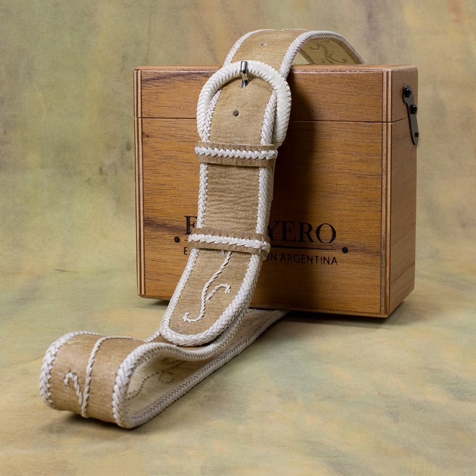 Raw leather belt with edge stitching |El Boyero