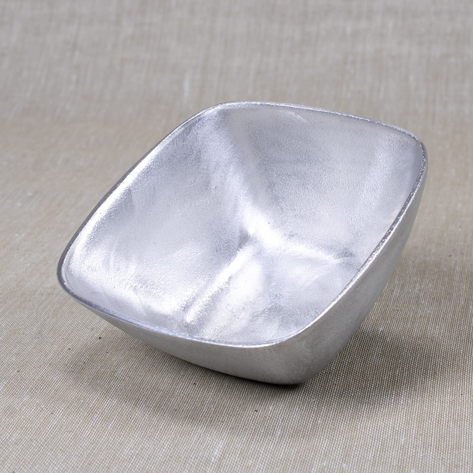 Medium sized rustic square bowl |El Boyero