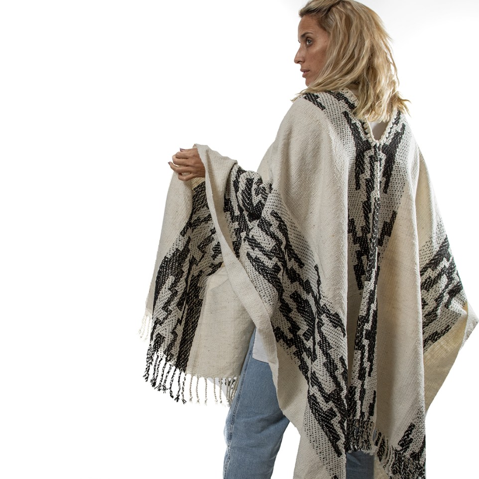 Woolen Antique poncho |El Boyero