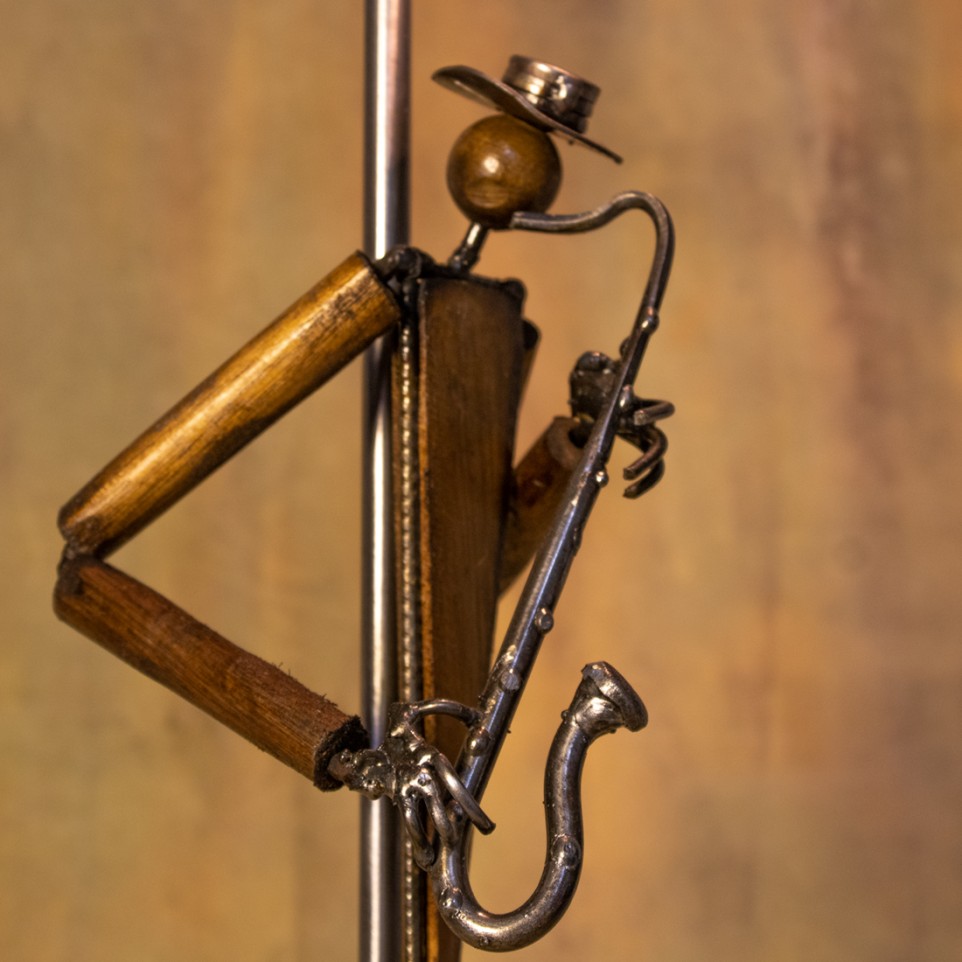 Saxophonist iron sculpture |El Boyero