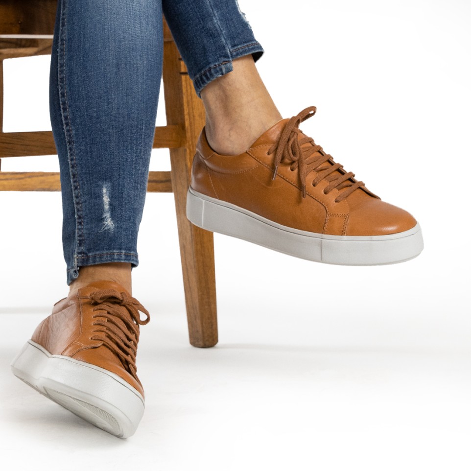 Leather sneakers with laces |El Boyero