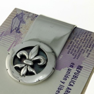 Moneyclip with Fleur de Lis design