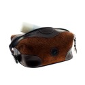 Capybara leather tolietries bag with clasps |El Boyero