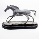 Horse of resine plated on wooden base |El Boyero
