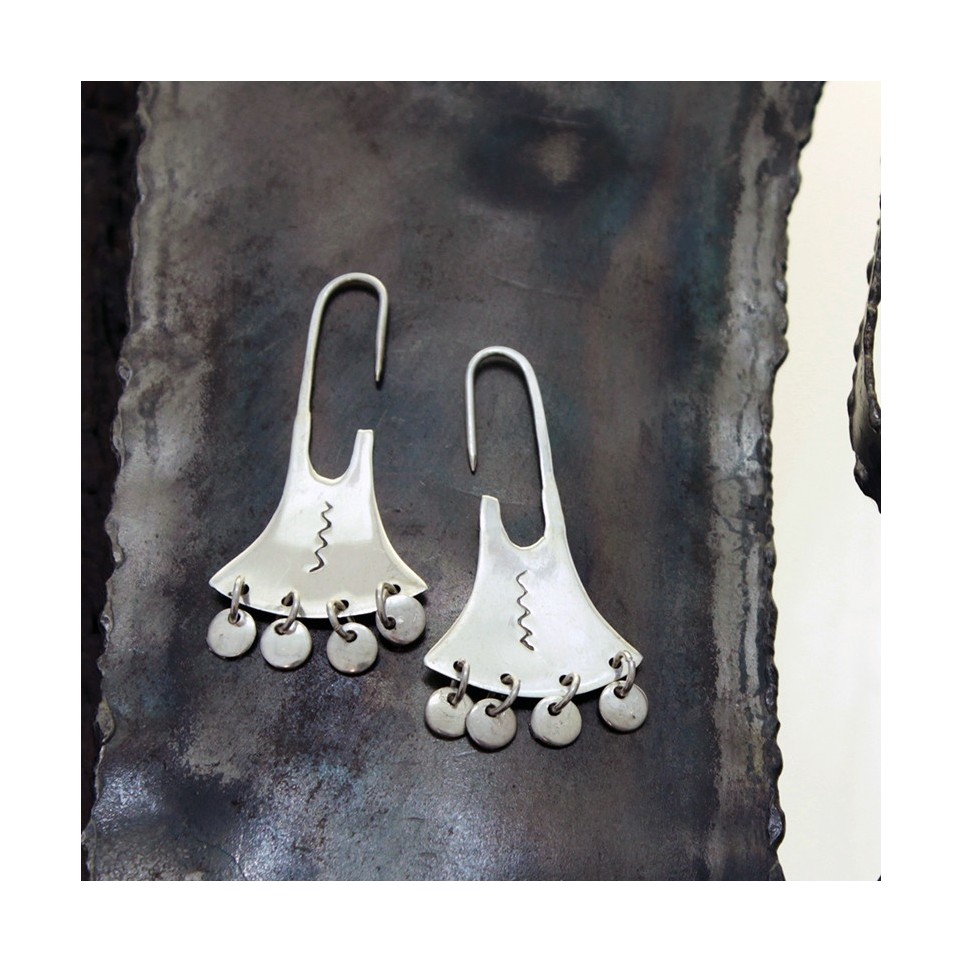 Aros de plata "mapuches" con colgantes |El Boyero