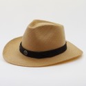 Sombrero "Panamá" con vincha de cuero.